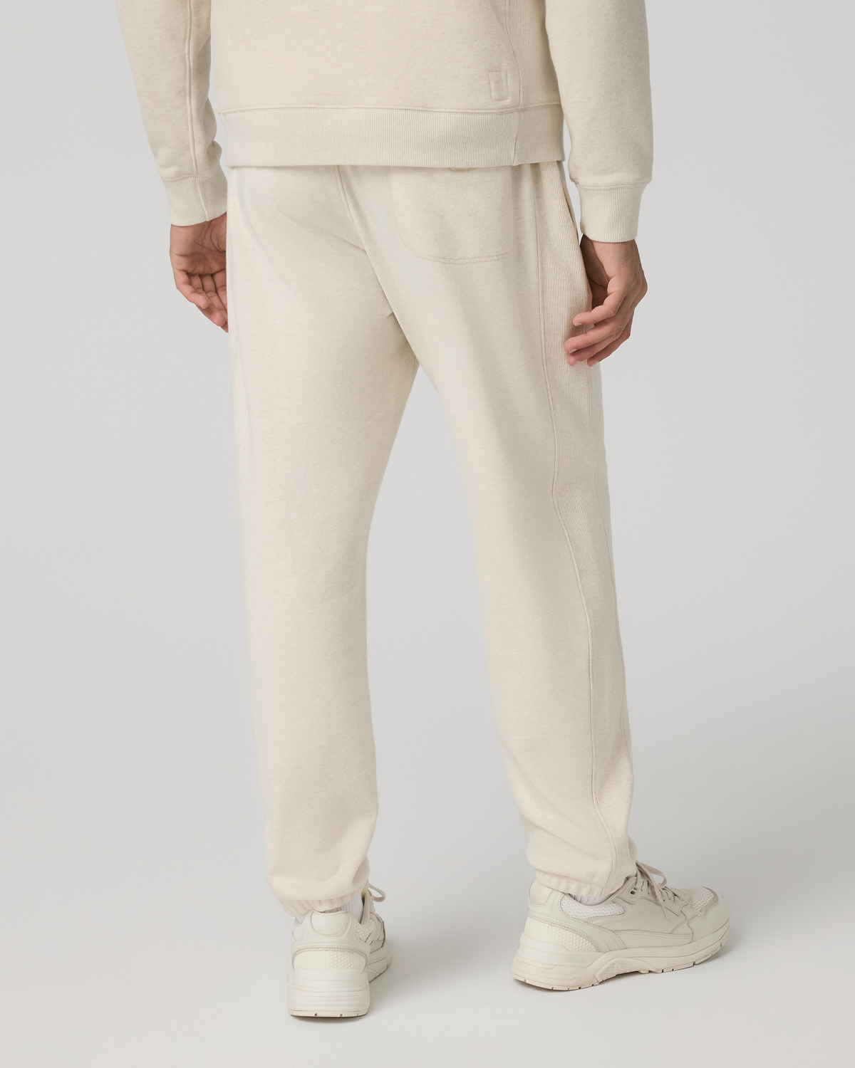 Men Vuori Men's Cypress Vintage Jogger 28" Buttermilk Heather