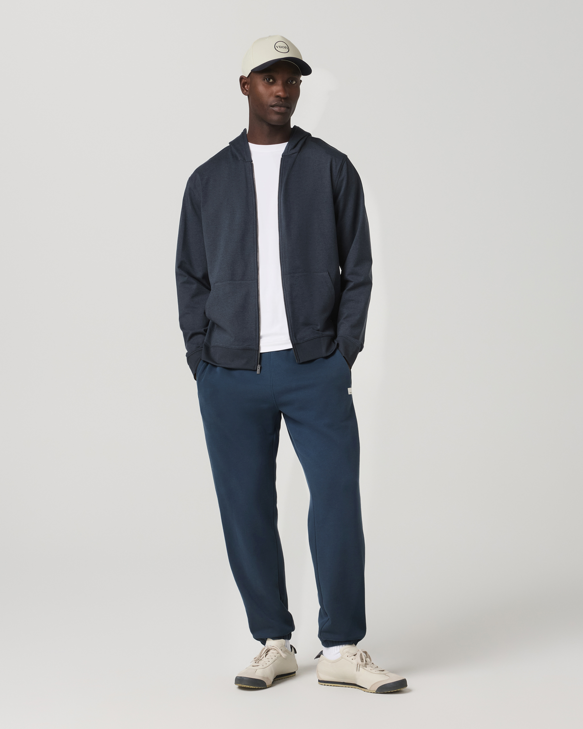 Men Vuori Cypress Vintage Jogger 28" Men's Ocean Blue Joggers