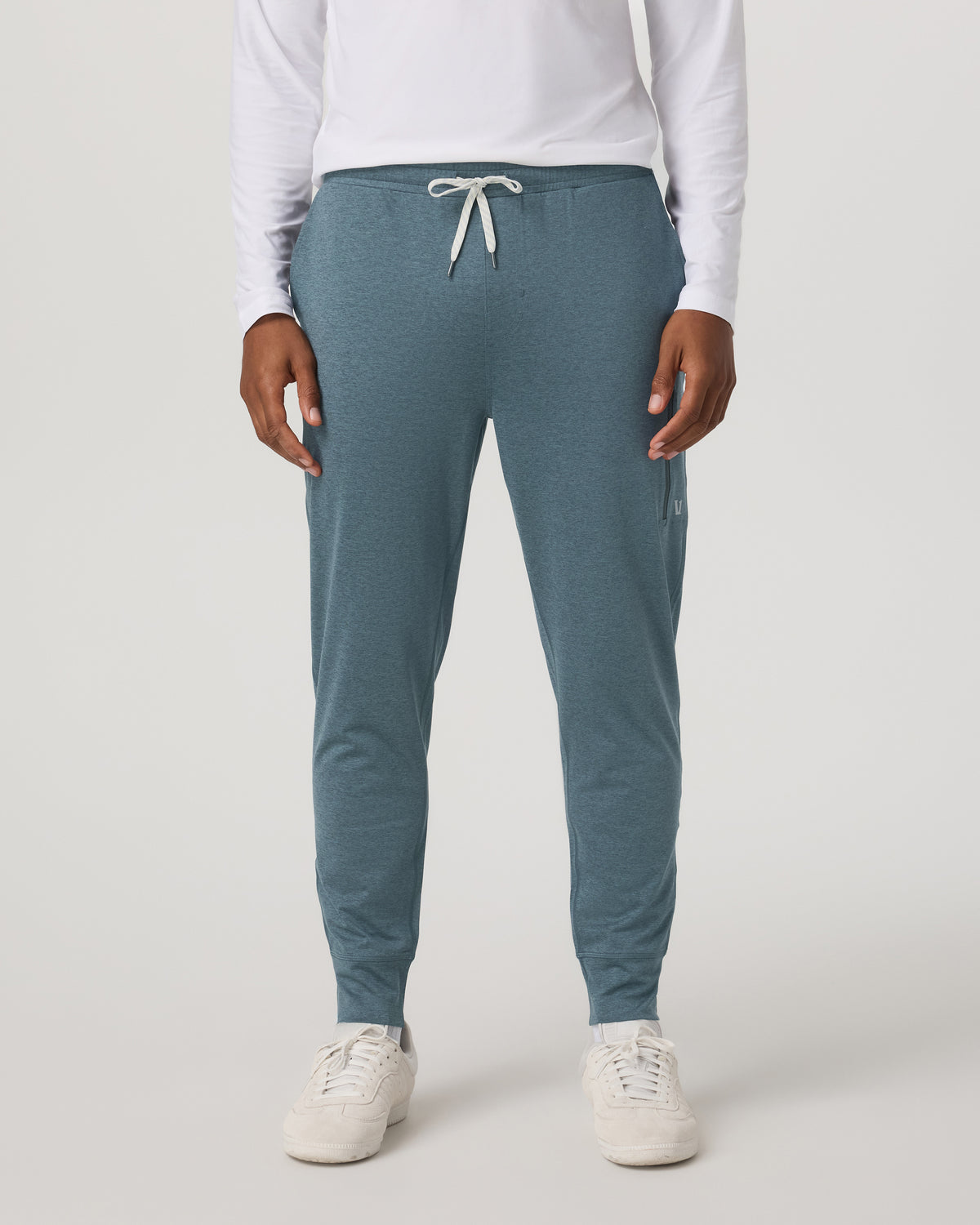 Men Vuori Sunday Performance Jogger 28" Blue Sea Heather Joggers