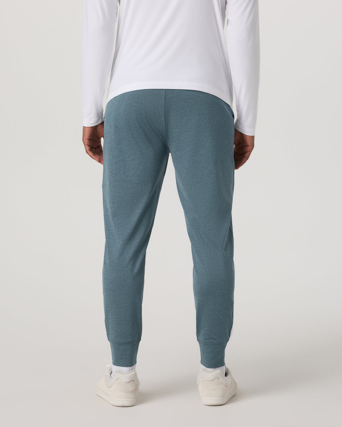 Men Vuori Sunday Performance Jogger 28" Blue Sea Heather Joggers