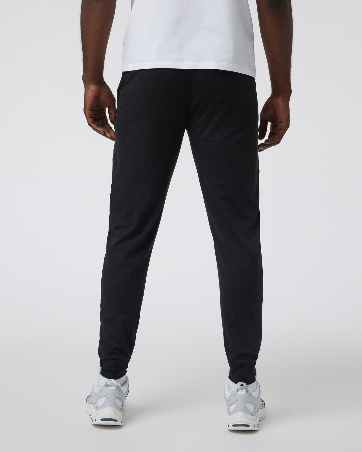 Men Vuori Ponto Performance Jogger Athletic Slim Fit 30" Black Heather
