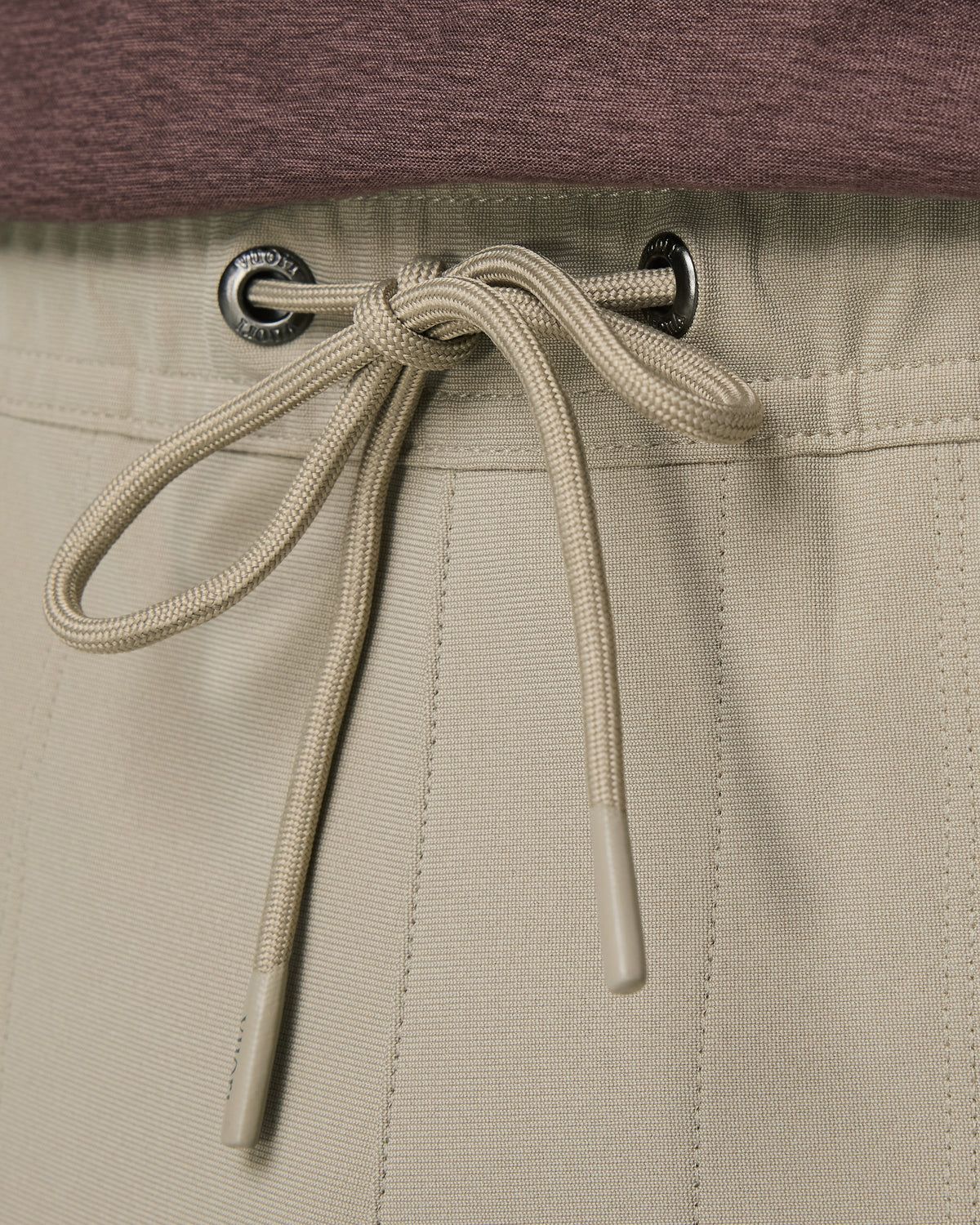 Men Vuori Meta Jogger 30" Men's Truffle Performance Knit Joggers
