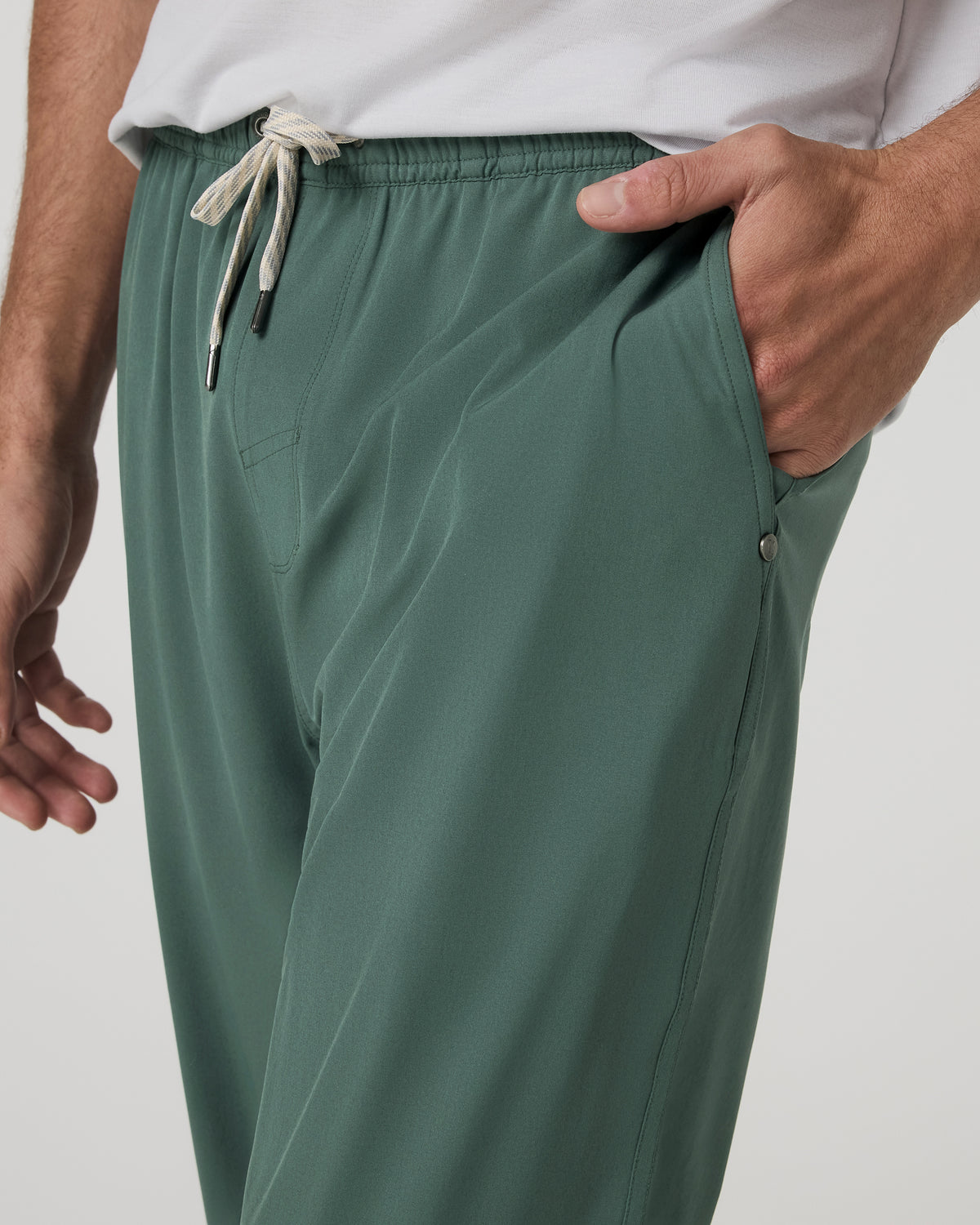 Men Vuori Kore Jogger Lined 28" Men's Agate Green Joggers with Liner