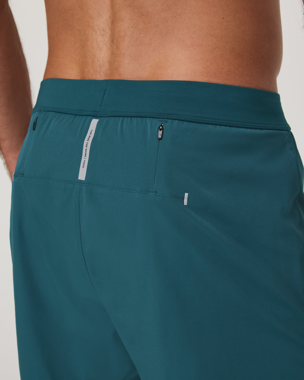 Men Vuori Qualify Short Lined 5" Men's Deep Sea Training Shorts
