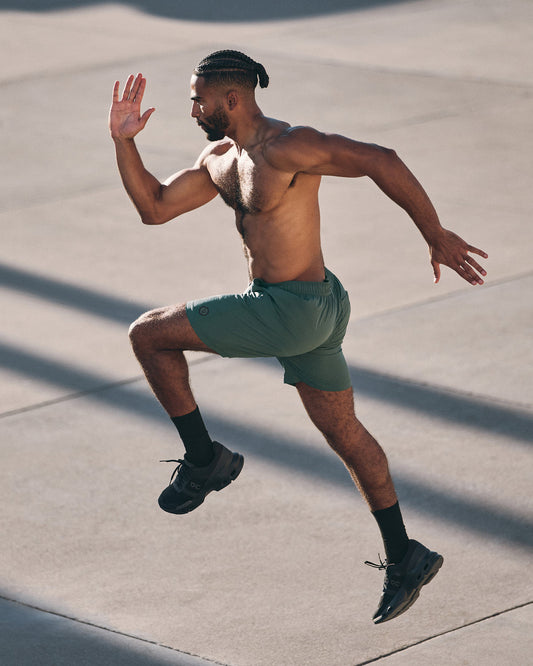Men Vuori Kore Short Lined 7" Men's Agate Green Athletic Shorts