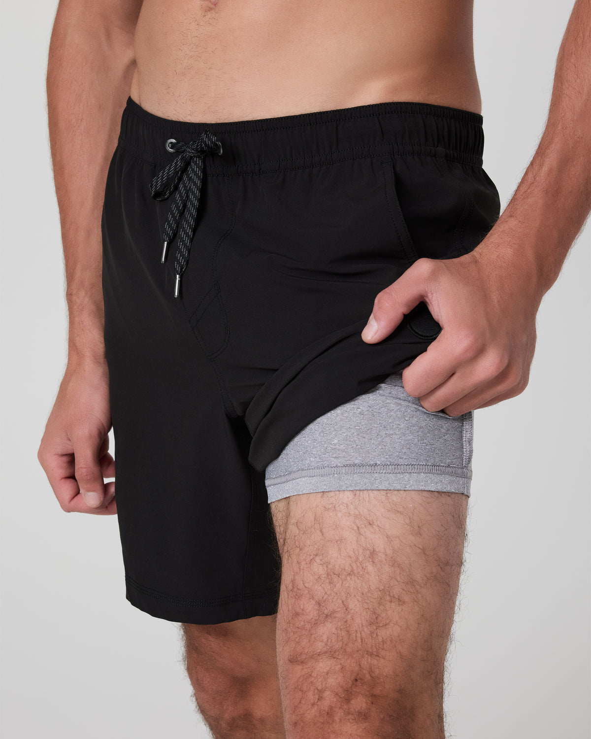 Men Vuori Kore Short Lined 7" Men's Black Tonal Athletic Shorts