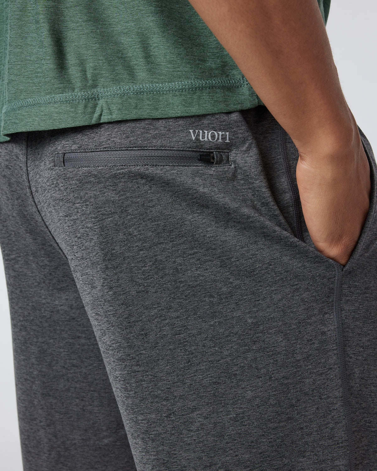Men Vuori Sunday Performance Short Charcoal Heather