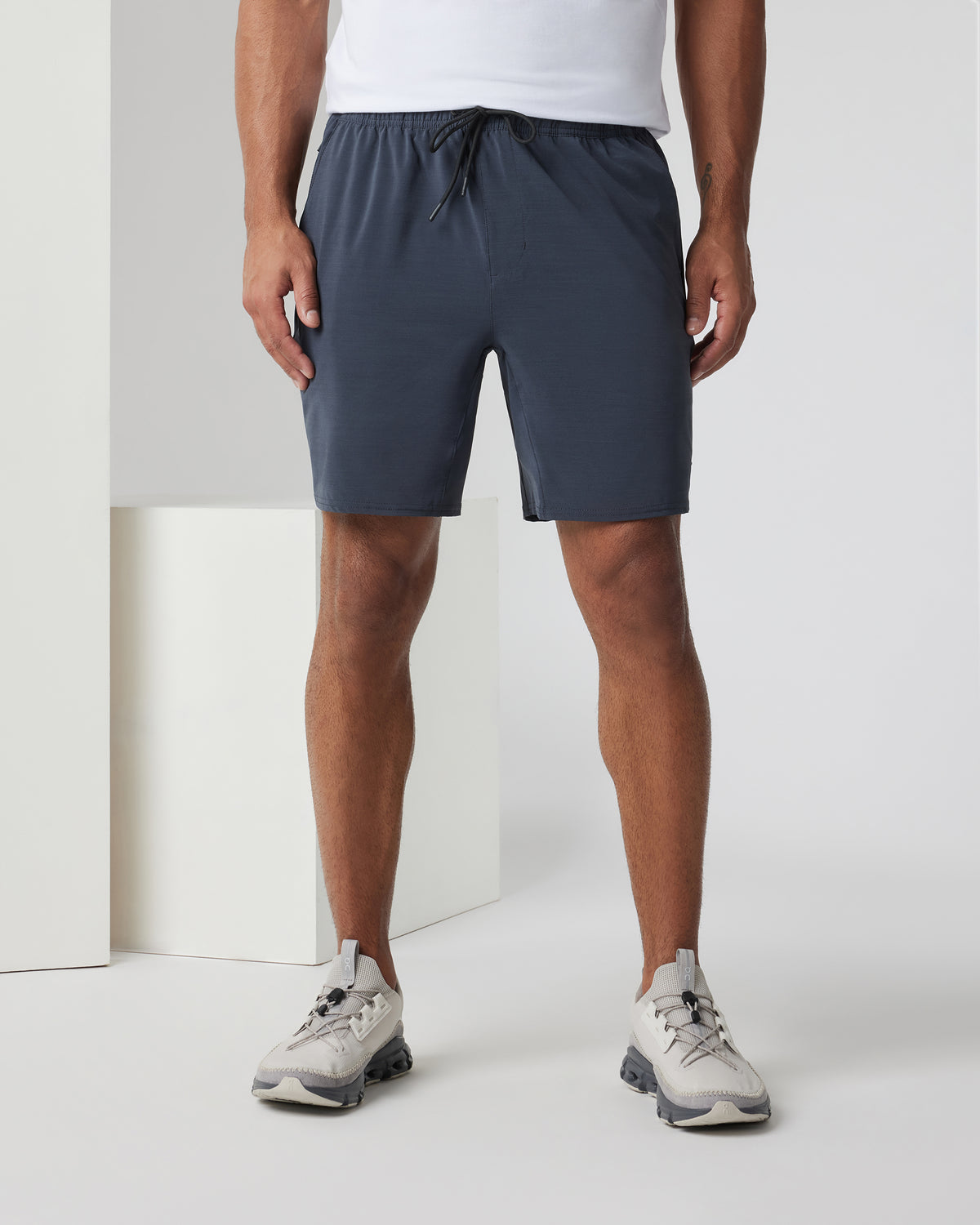 Men Vuori Elevate Kore Short Lined 7" Men's Navy Performance Shorts