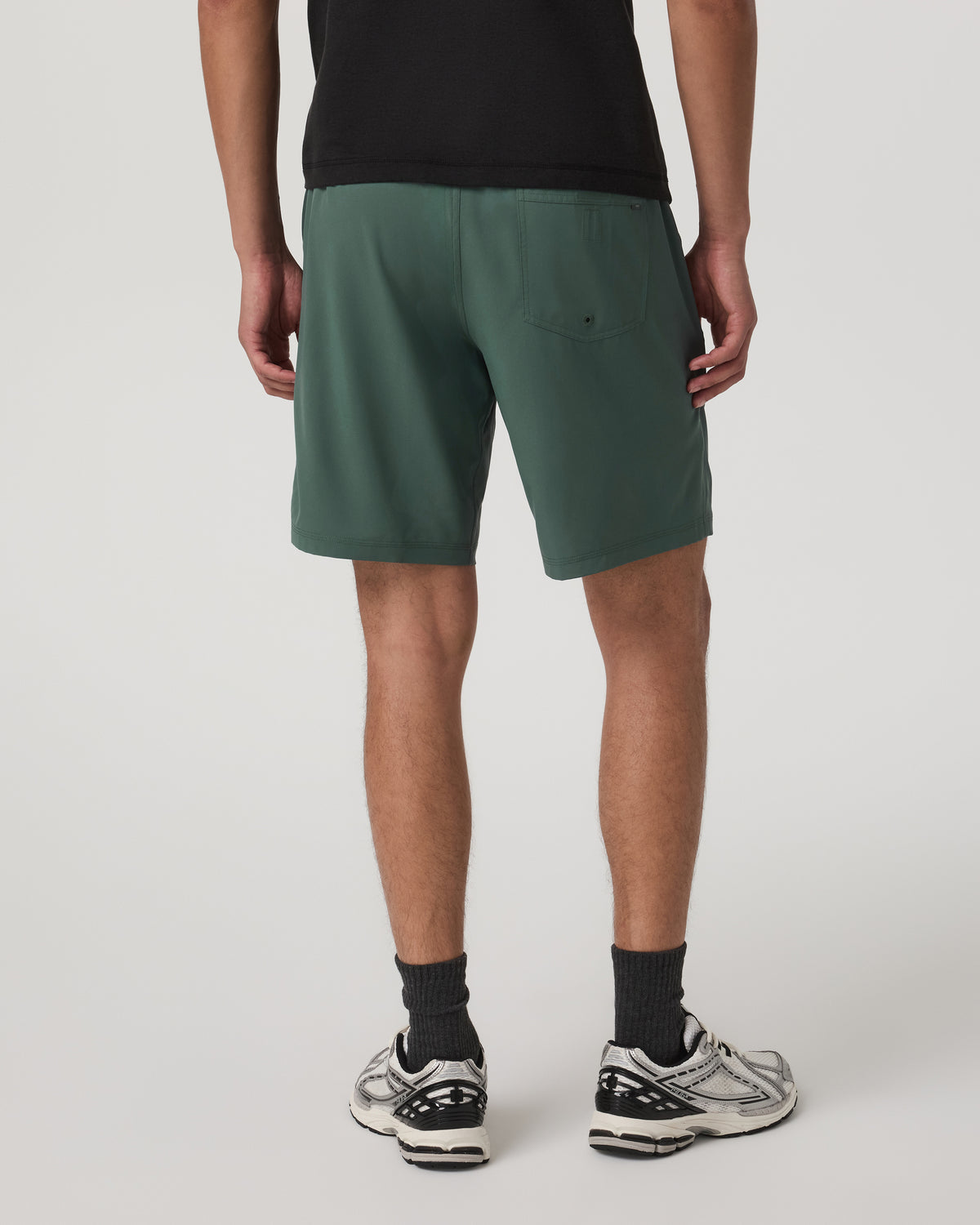 Men Vuori Kore Short Unlined 9" Men's Agate Green Tonal Shorts