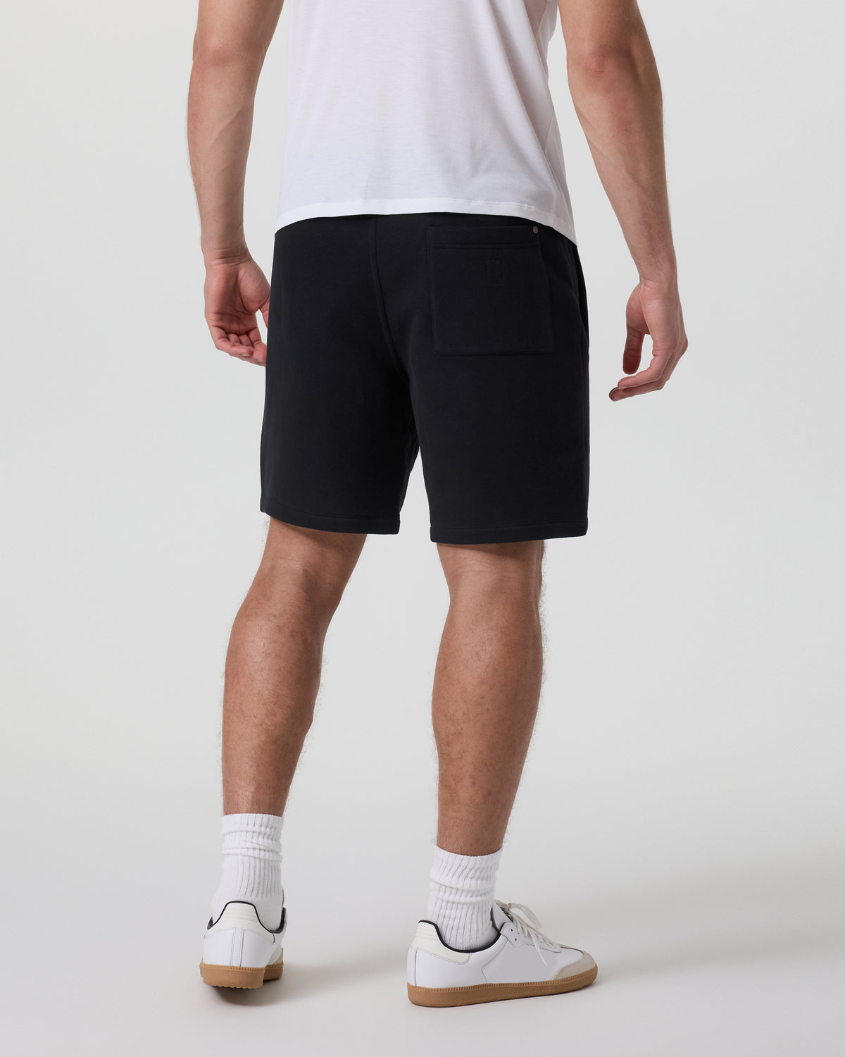 Men Vuori Seaside Short Classic Fit 8" Black