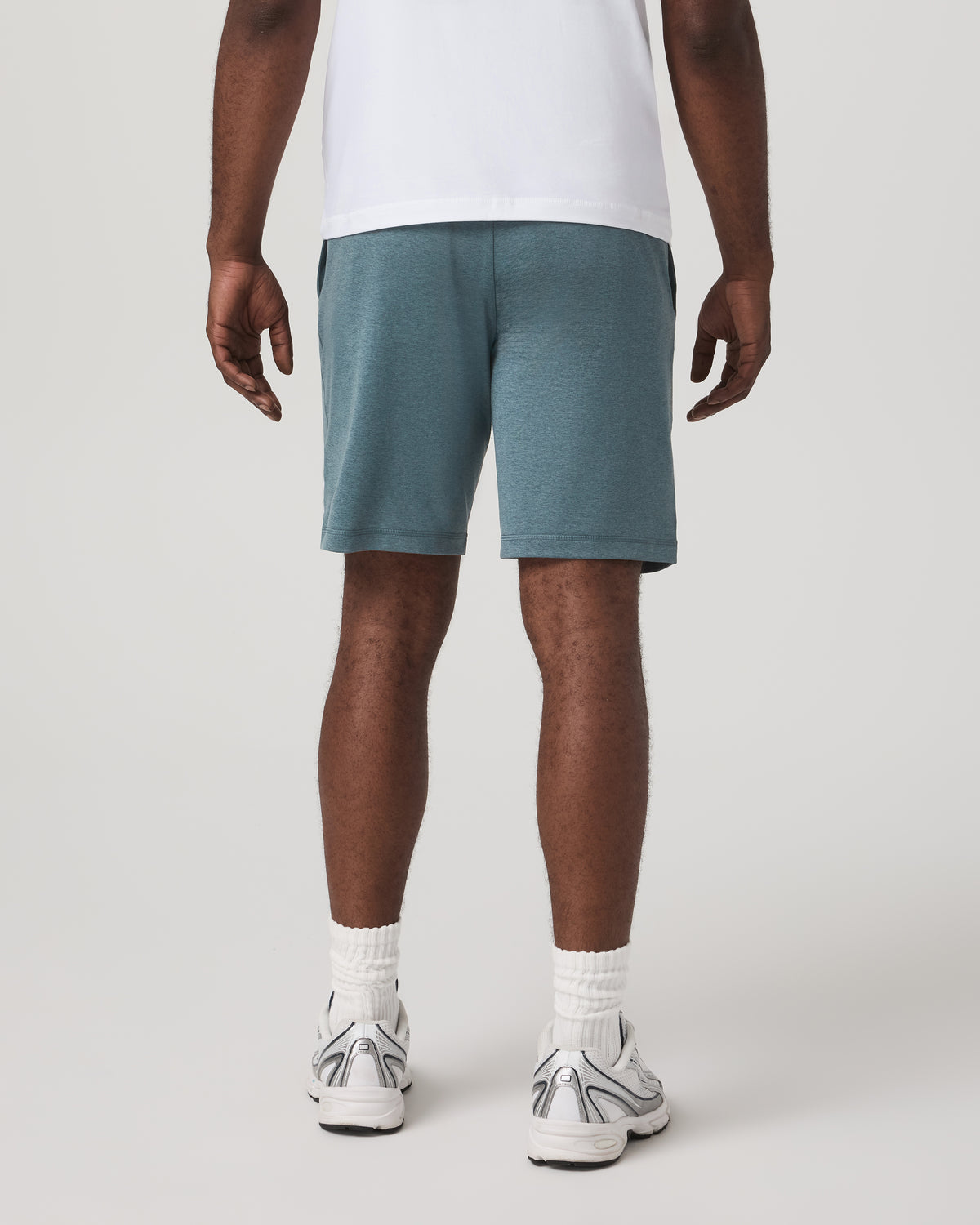 Men Vuori Men's Sunday Performance Short 8" Blue Sea Heather
