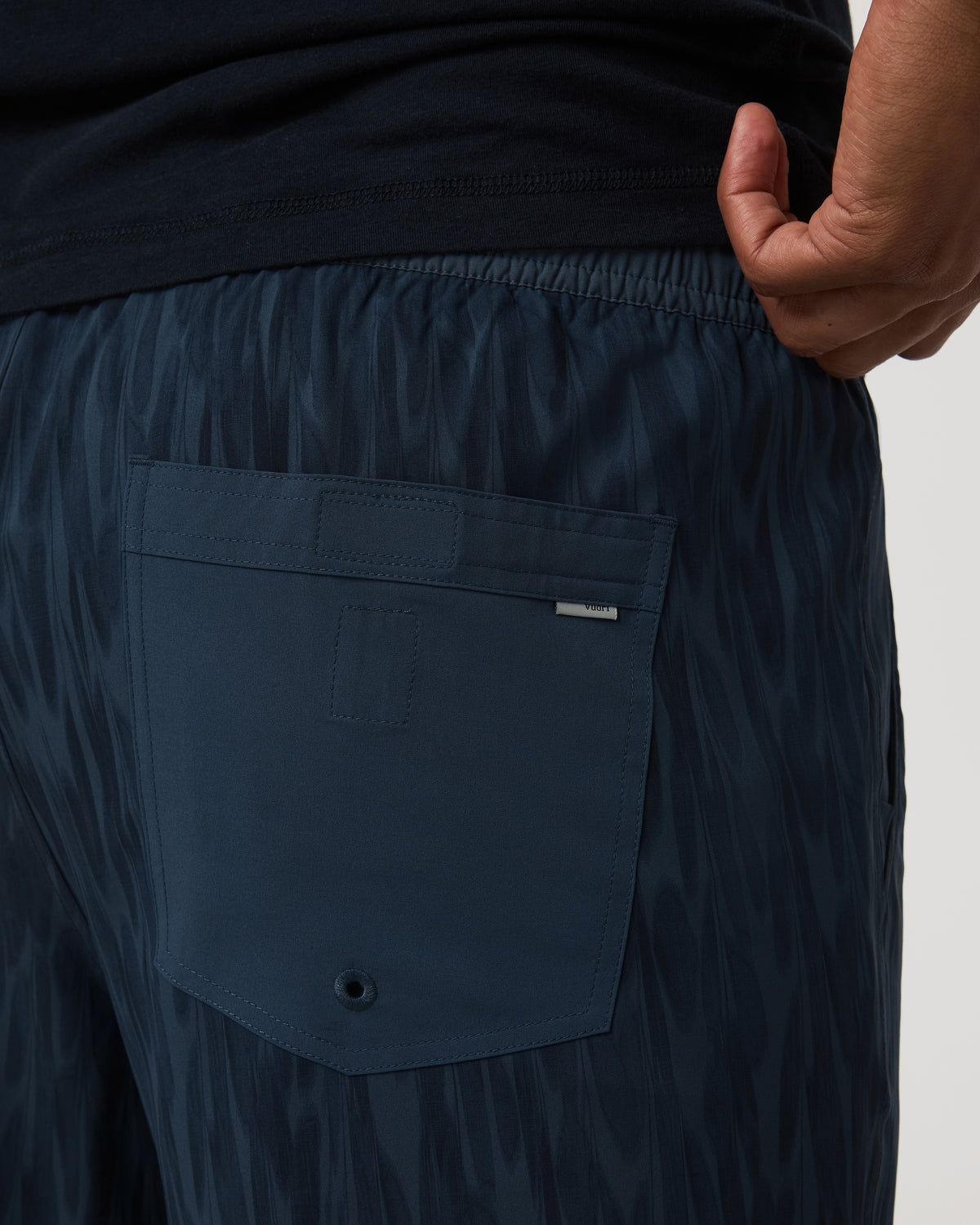 Men Vuori Kore Short Lined 7" Men's Shorts in Blue Sea Pampas