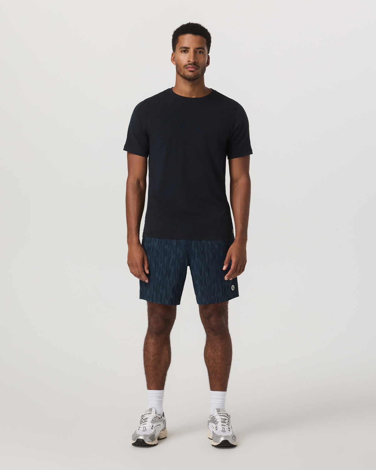 Men Vuori Kore Short Lined 7" Men's Shorts in Blue Sea Pampas