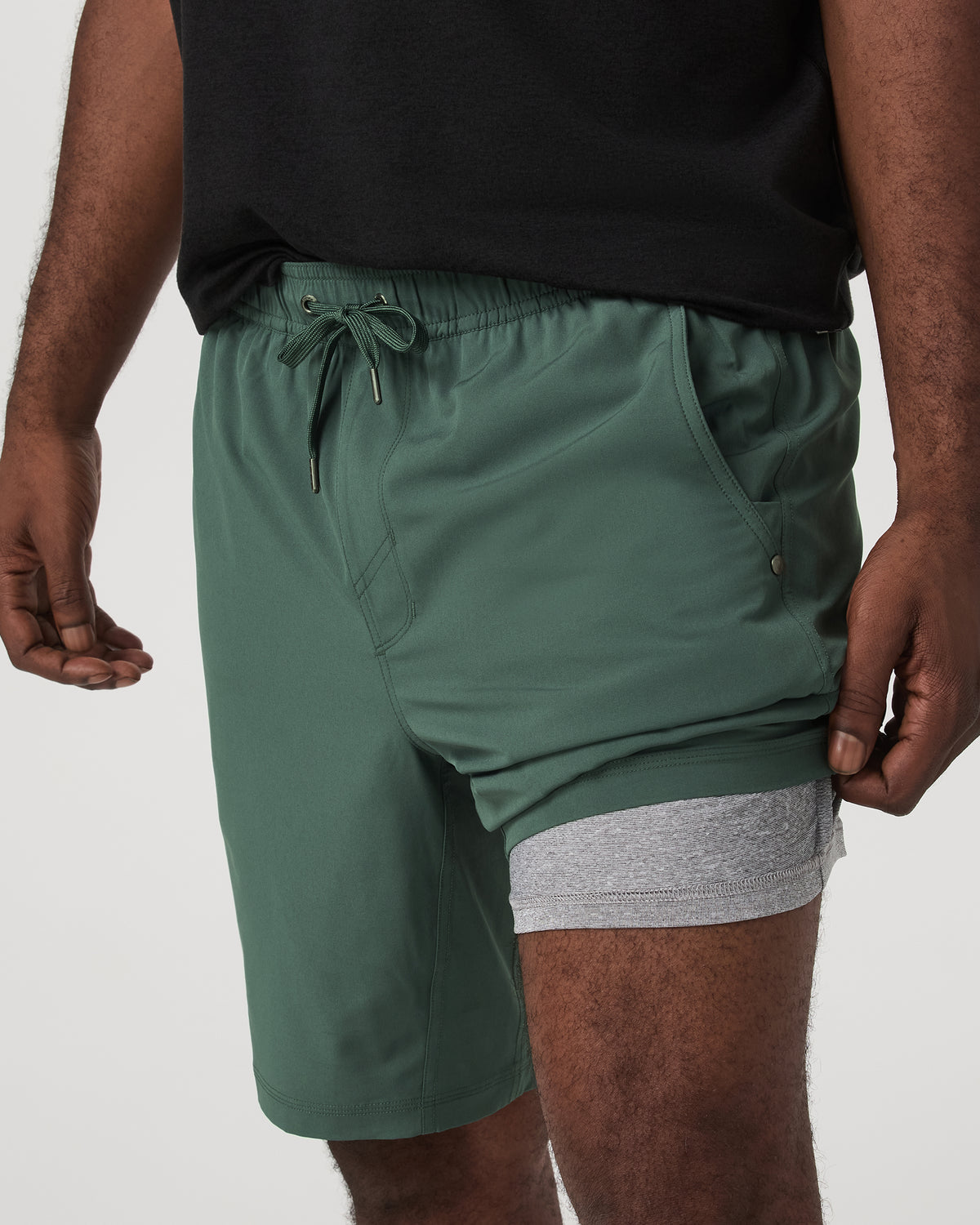 Men Vuori Kore Short Lined 9" Men's Agate Green Tonal Shorts