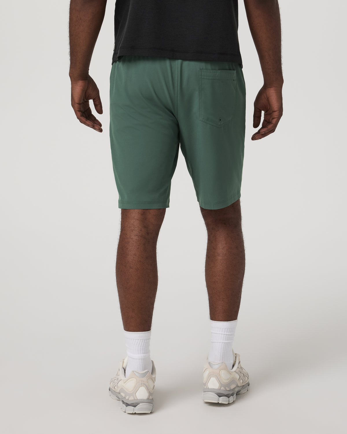 Men Vuori Kore Short Lined 9" Men's Agate Green Tonal Shorts