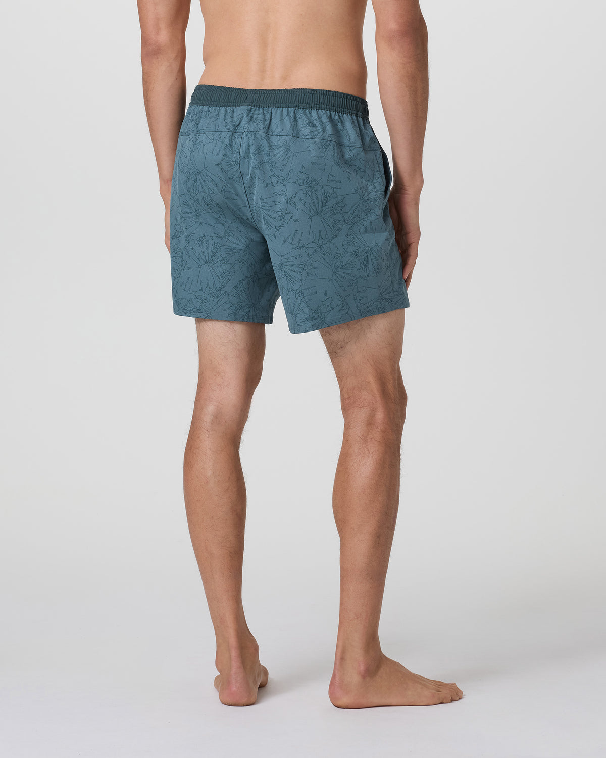 Men Vuori Maverick Volley Short Light Deep Sea Water Lily