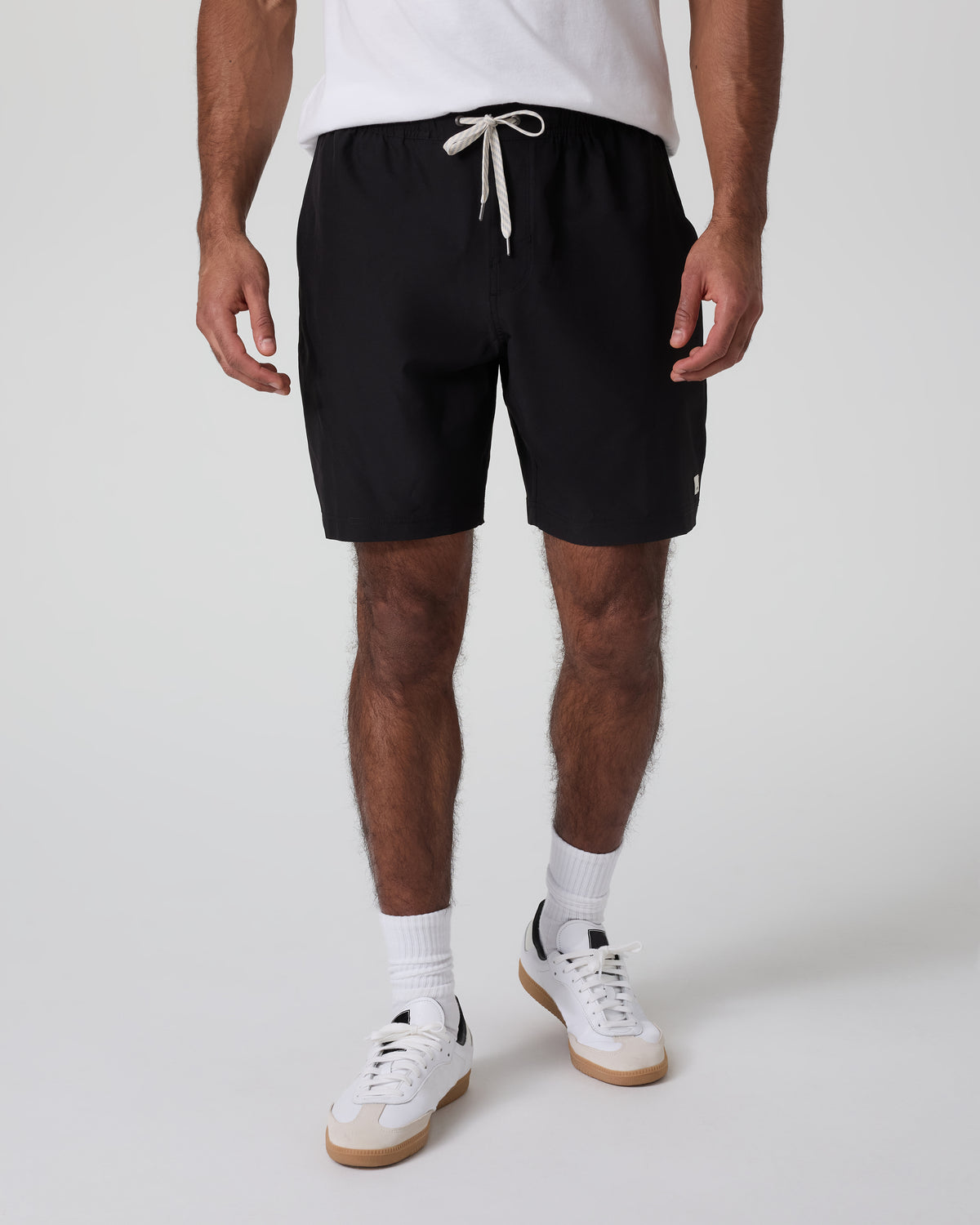 Men Vuori Banks Session Short 7" Black