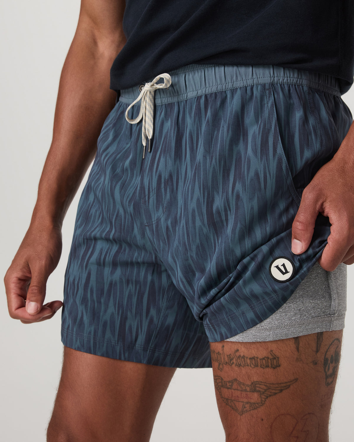Men Vuori Kore Short Lined 5" Men's Blue Sea Pampas Fit Shorts
