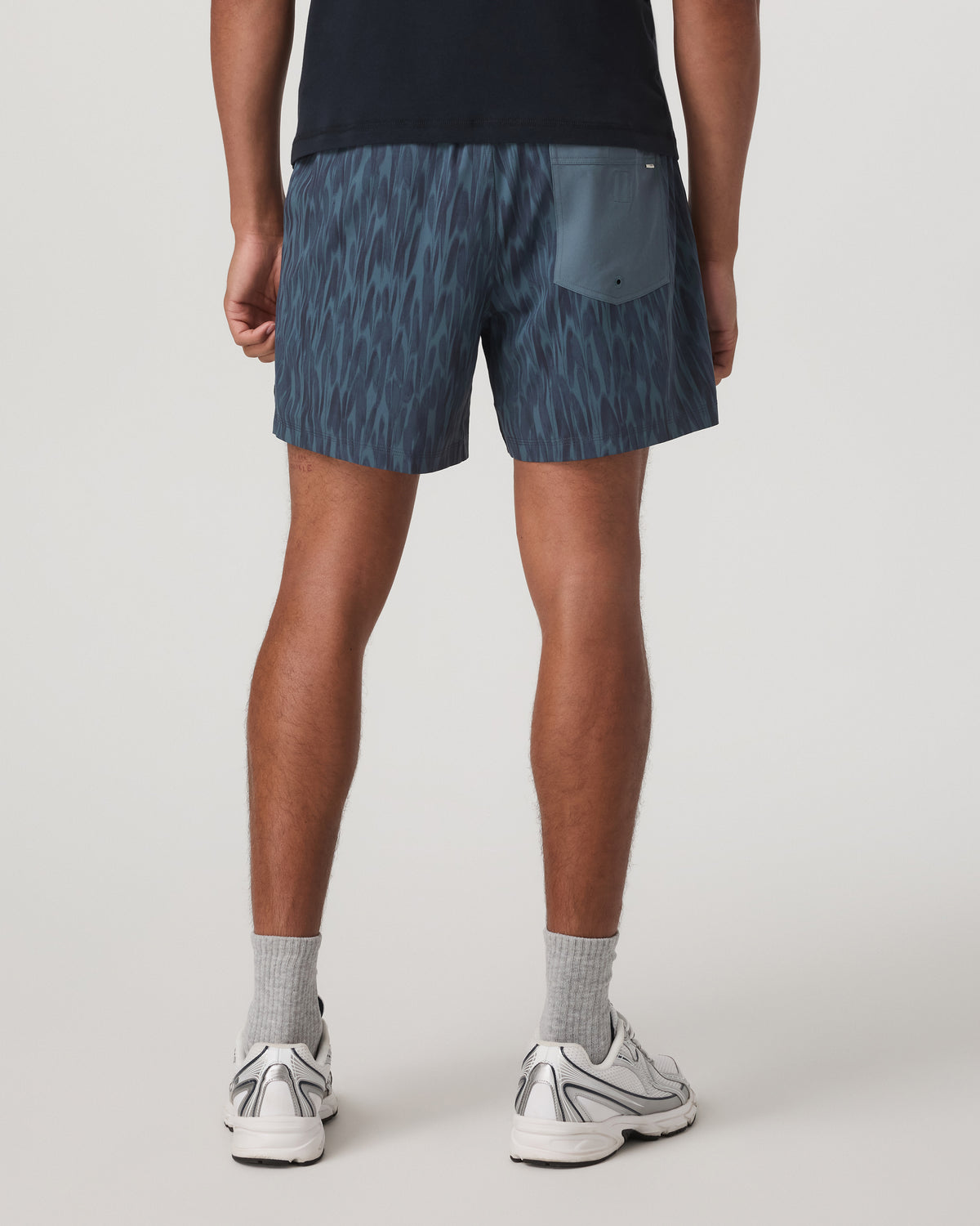 Men Vuori Kore Short Lined 5" Men's Blue Sea Pampas Fit Shorts