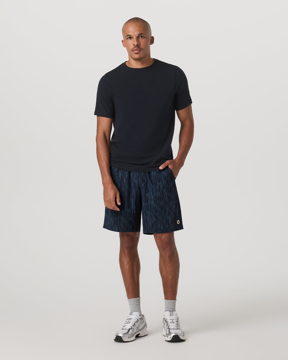 Men Vuori Kore Short Unlined 9" Men's Blue Sea Pampas Shorts