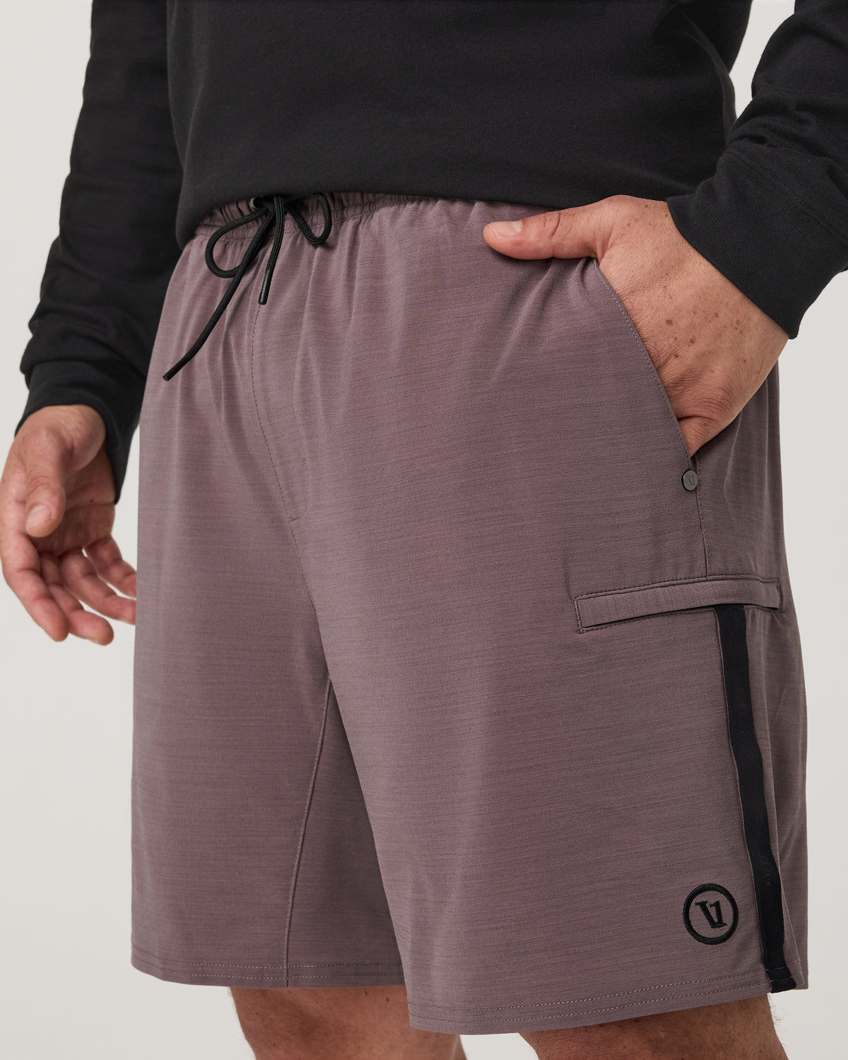 Men Vuori Elevate Kore Utility Short Lined 7" Men's Huckleberry Short