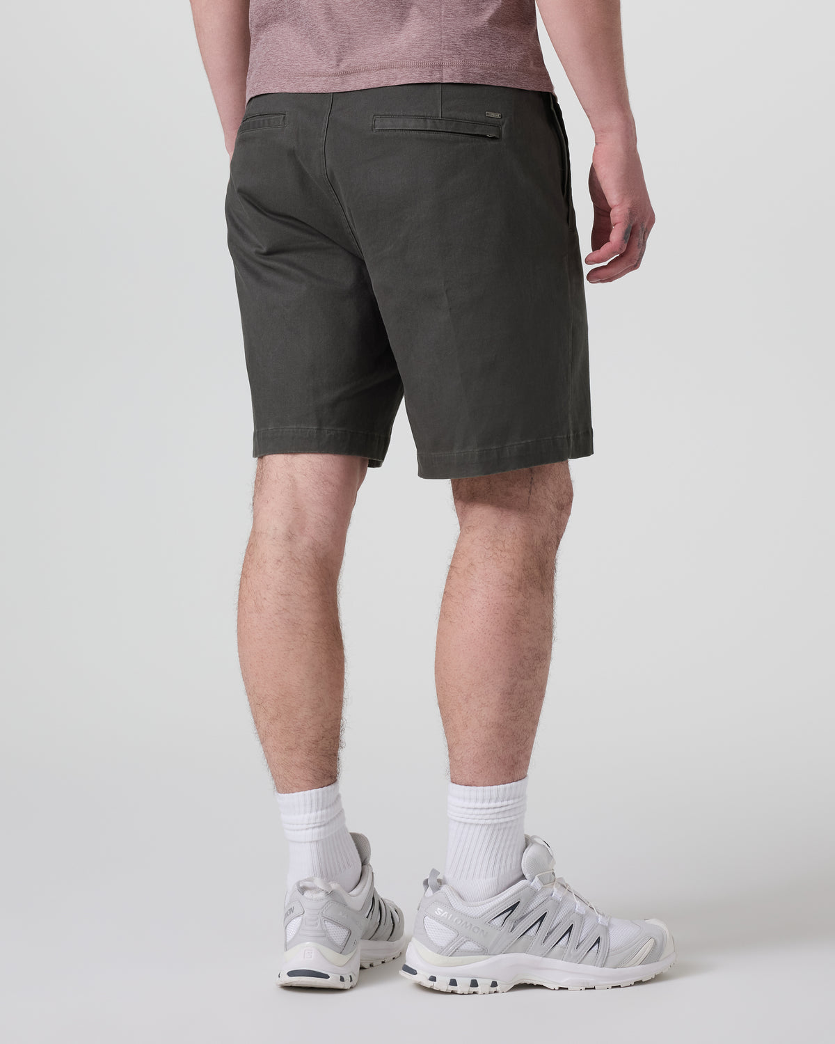 Men Vuori Fletcher Short Classic Fit 8" Dark Pewter