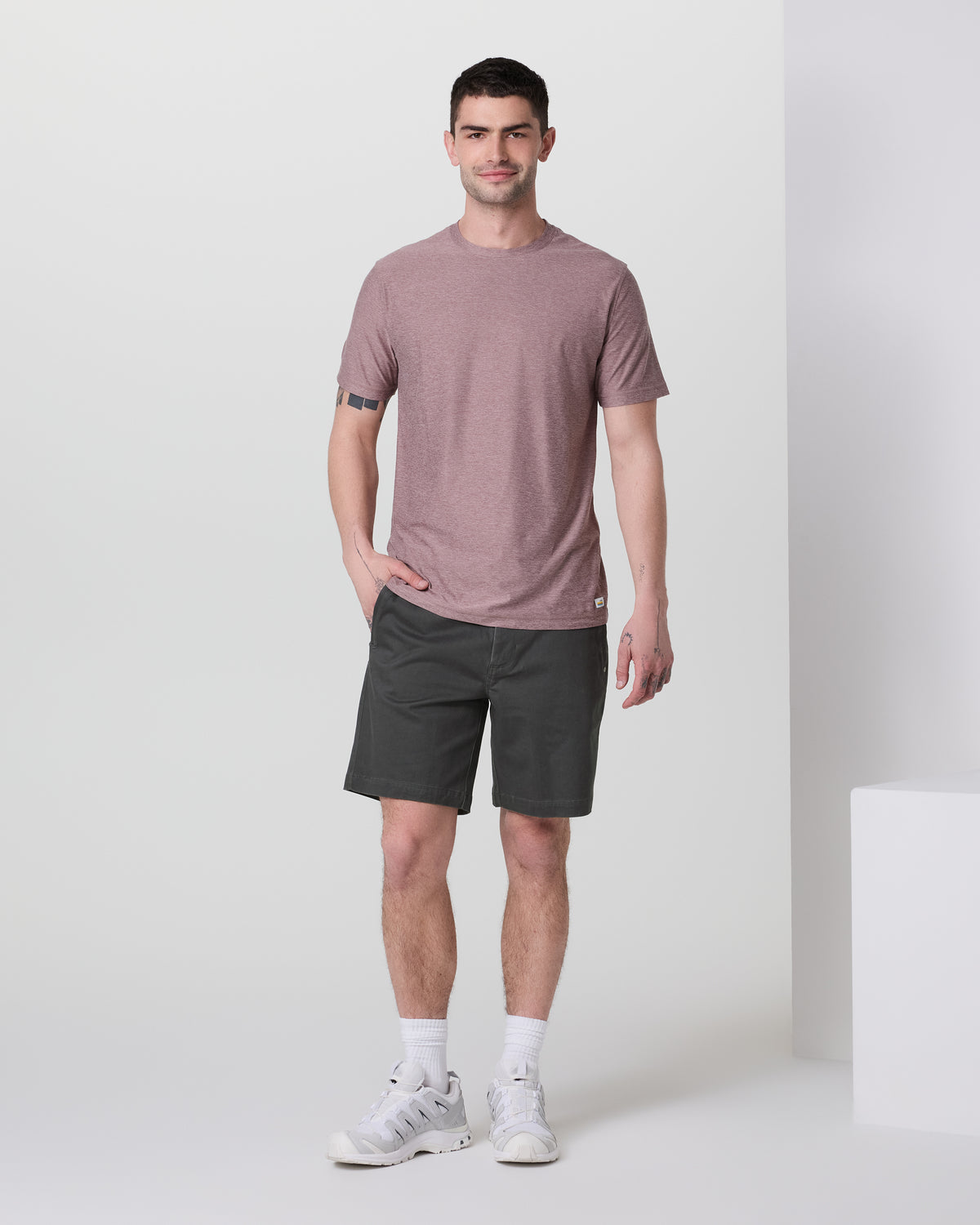 Men Vuori Fletcher Short Classic Fit 8" Dark Pewter