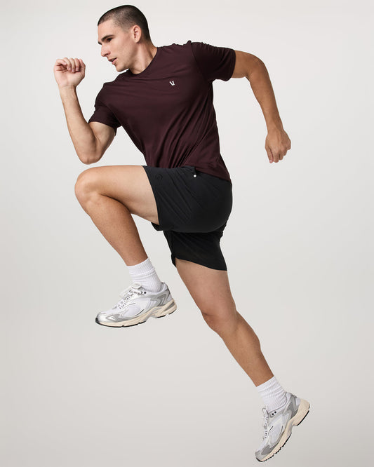 Men Vuori Elevate Kore Short Unlined 7" Men's Black Shorts