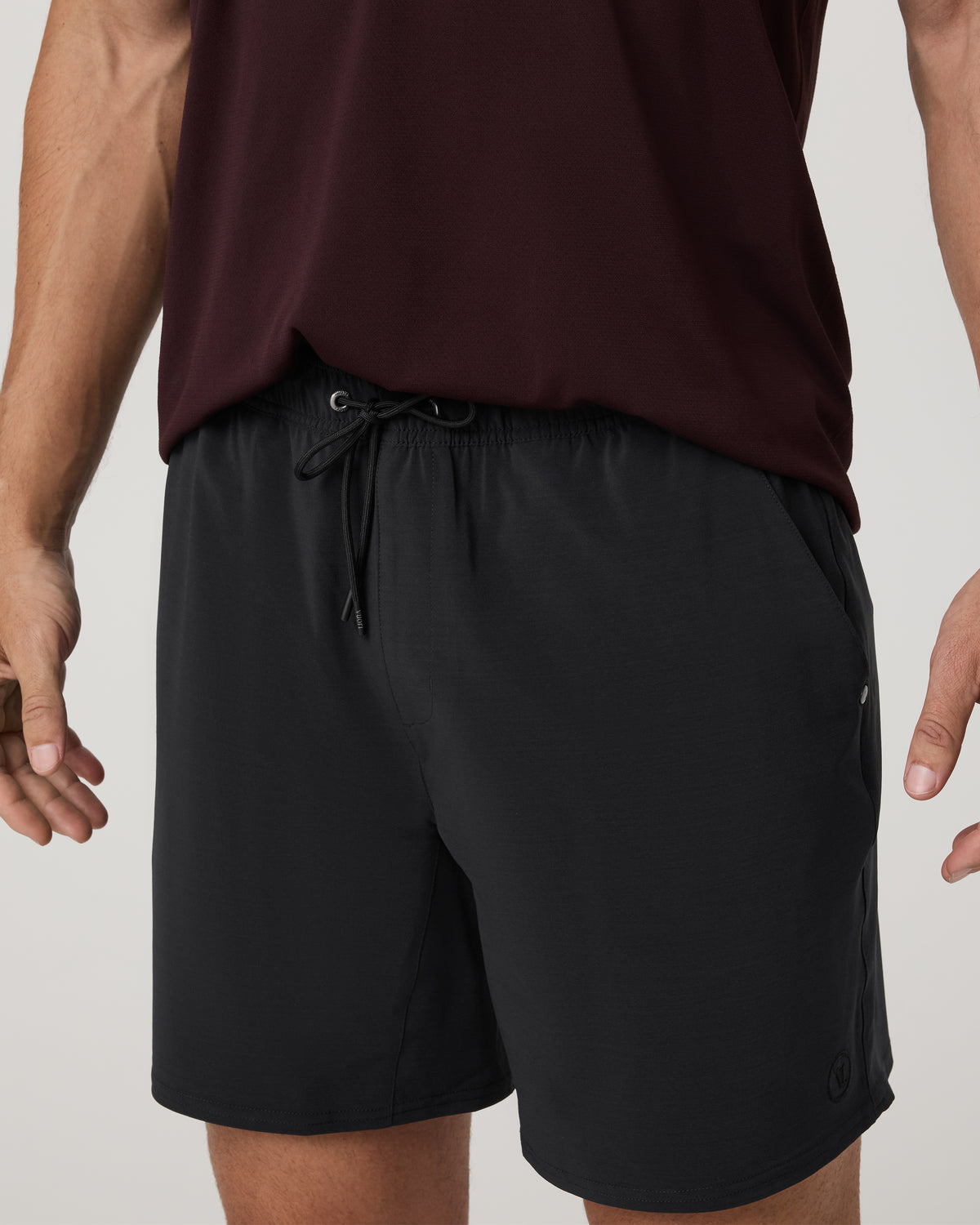 Men Vuori Elevate Kore Short Unlined 7" Men's Black Shorts