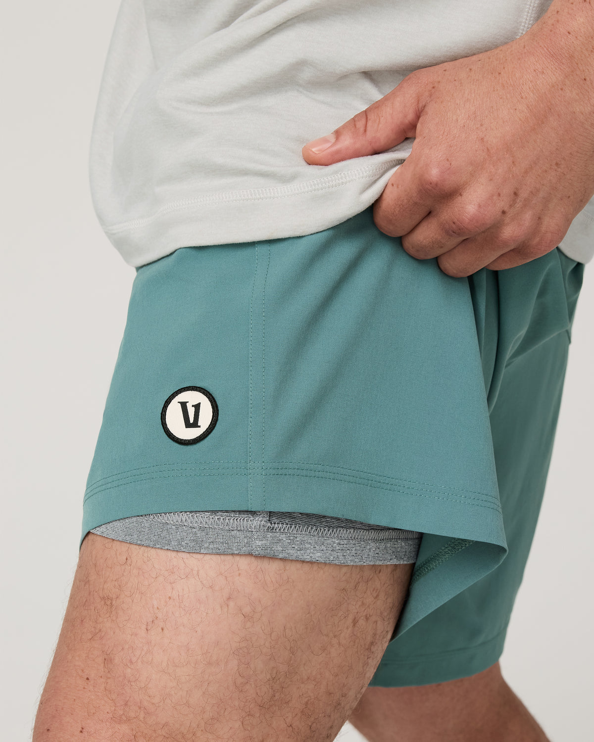 Men Vuori Kore Short Lined 7" Men's Bluegrass Shorts
