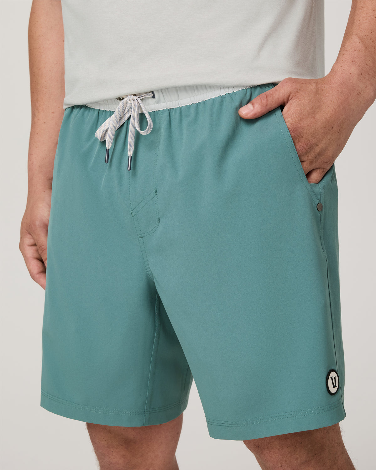 Men Vuori Kore Short Lined 7" Men's Bluegrass Shorts
