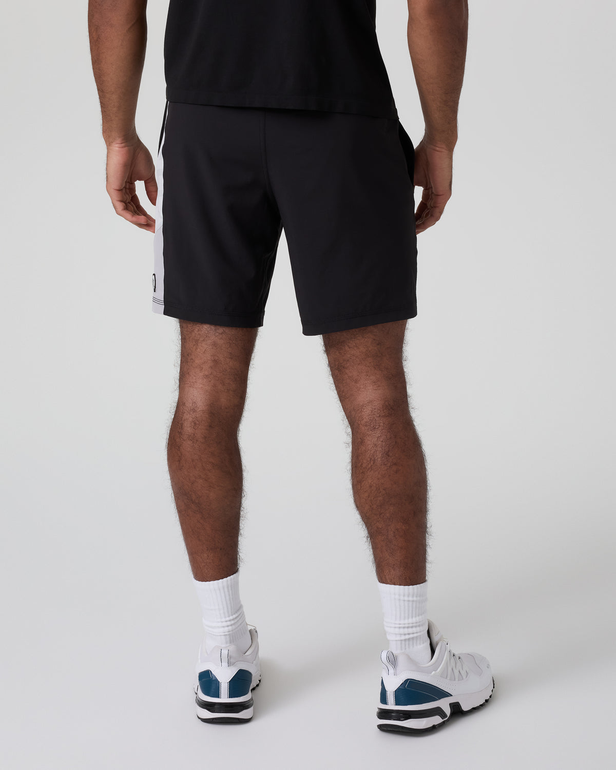 Men Vuori Kore Short X2 Lined Classic Fit 7" Black/Salt/Amethyst Grey