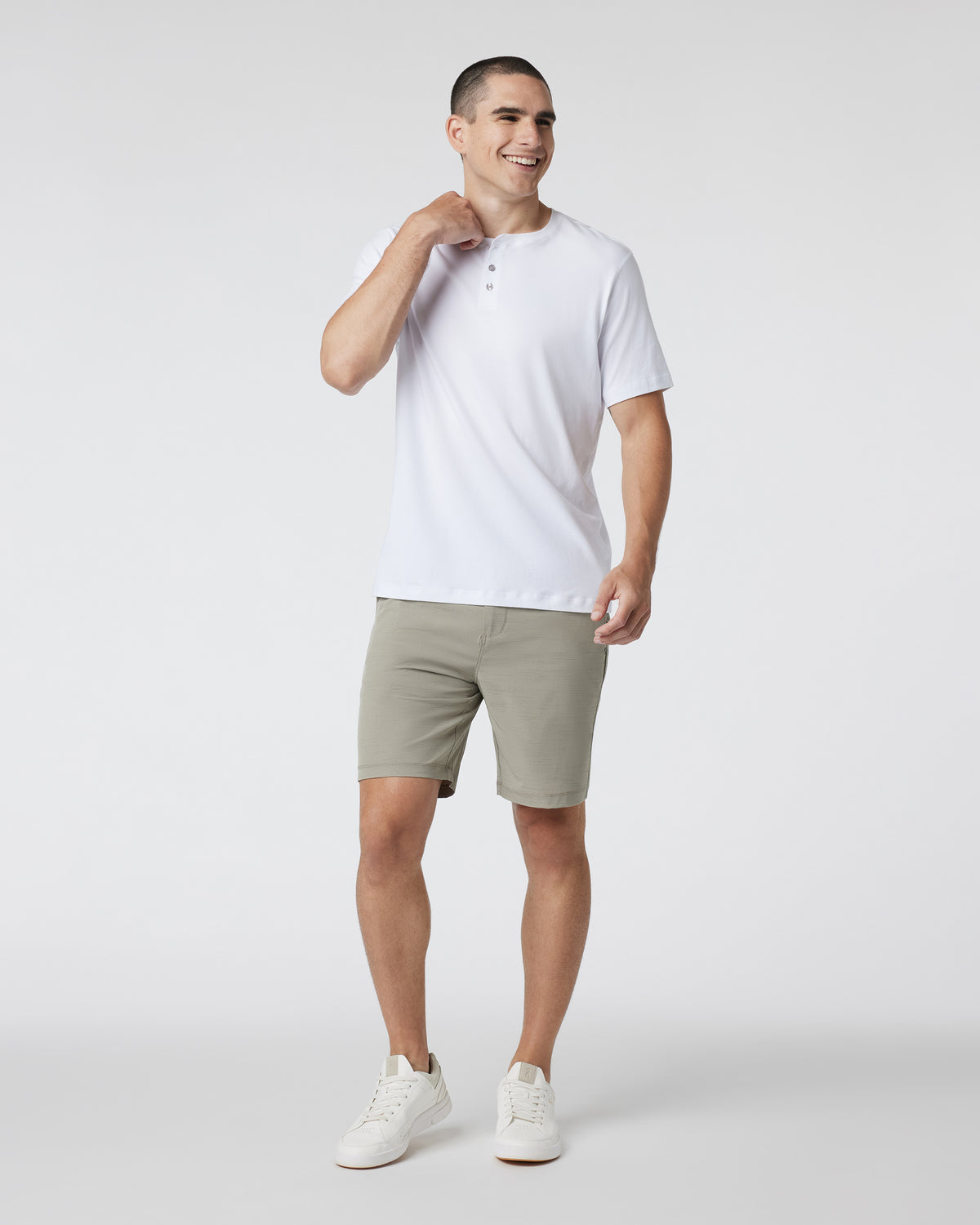 Men Vuori Pebble Short Men's Lightweight Gravel Tan Golf Shorts