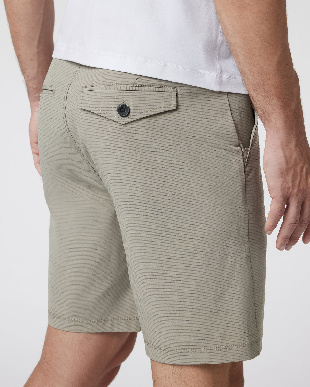 Men Vuori Pebble Short Men's Lightweight Gravel Tan Golf Shorts
