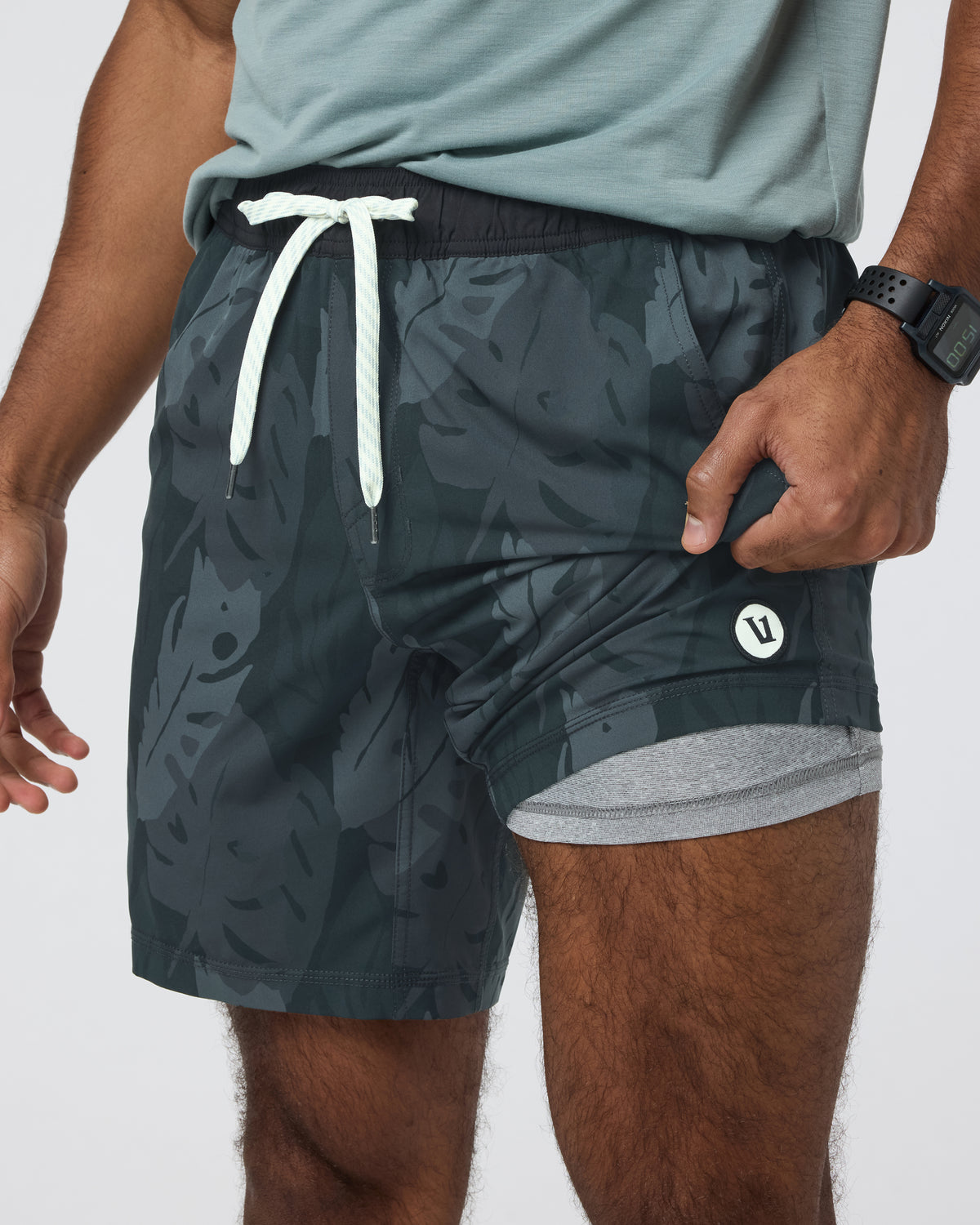 Men Vuori Kore Short Lined 7" Men's Black Leaves Athletic Shorts