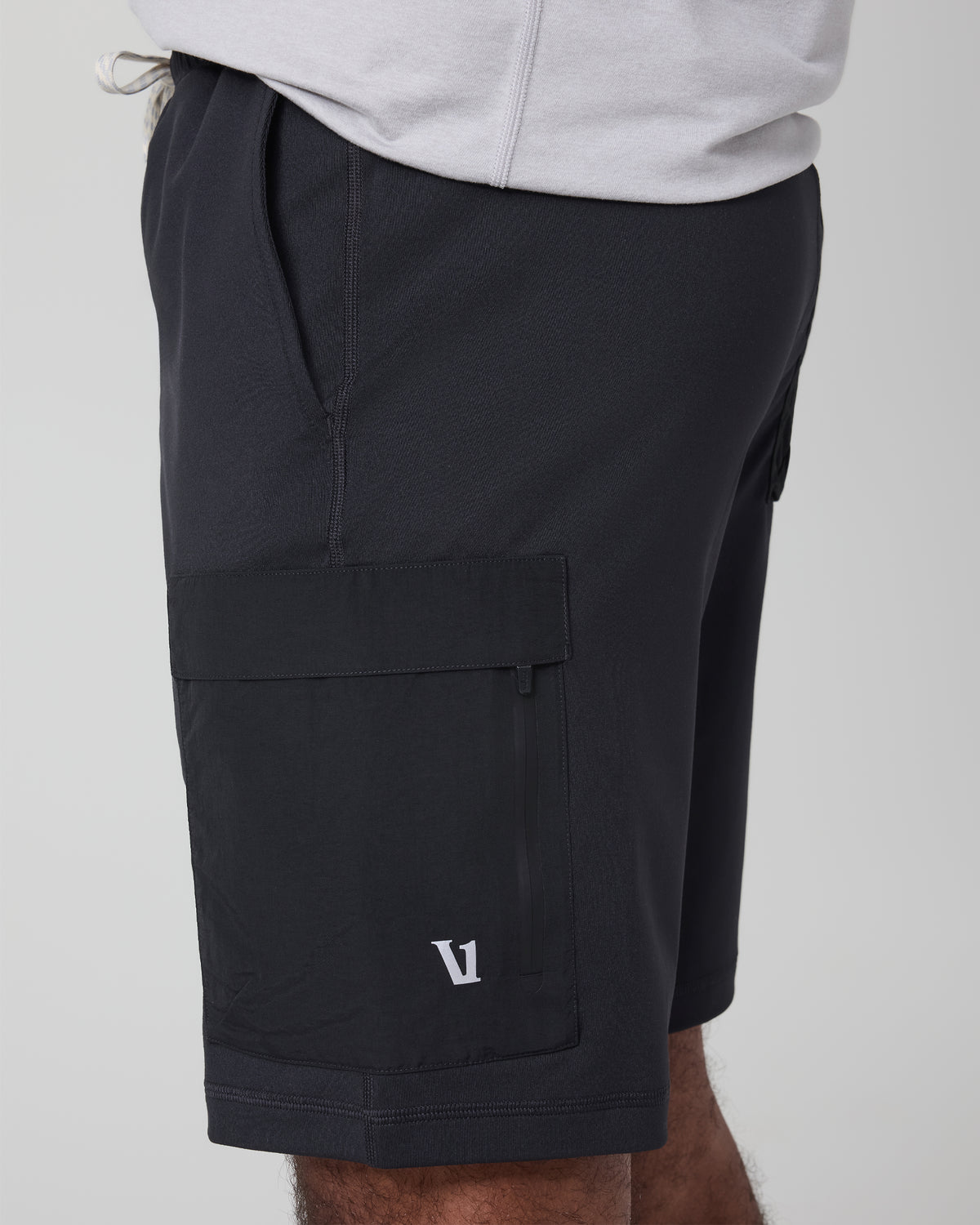 Men Vuori Sunday Performance Utility Short Classic Fit 8" Black
