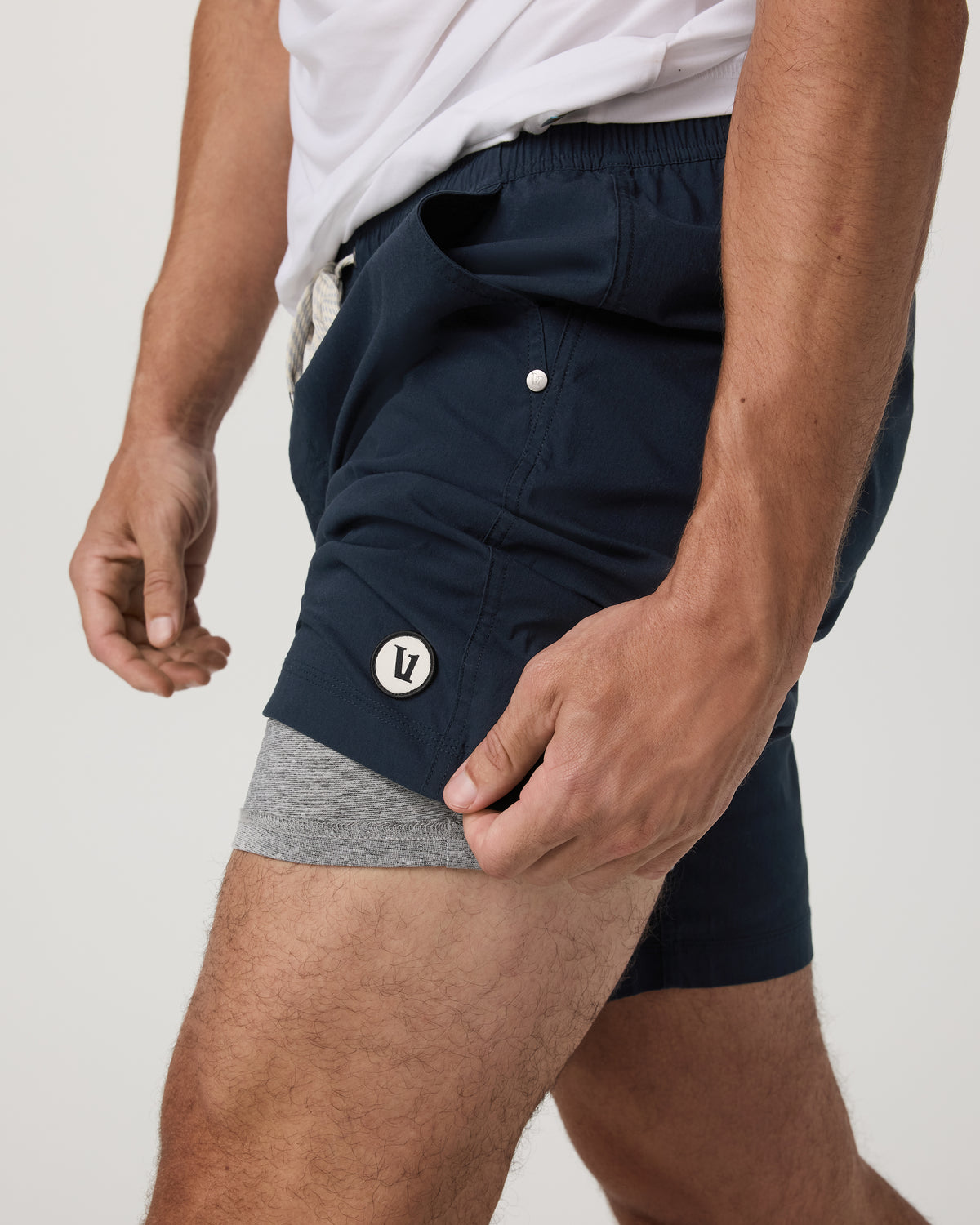 Men Vuori Kore Everyday Short Lined 7" Men's Classic Fit Ink Shorts