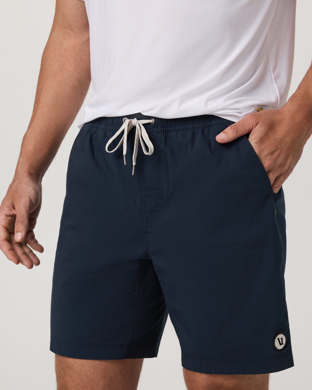 Men Vuori Kore Everyday Short Lined 7" Men's Classic Fit Ink Shorts