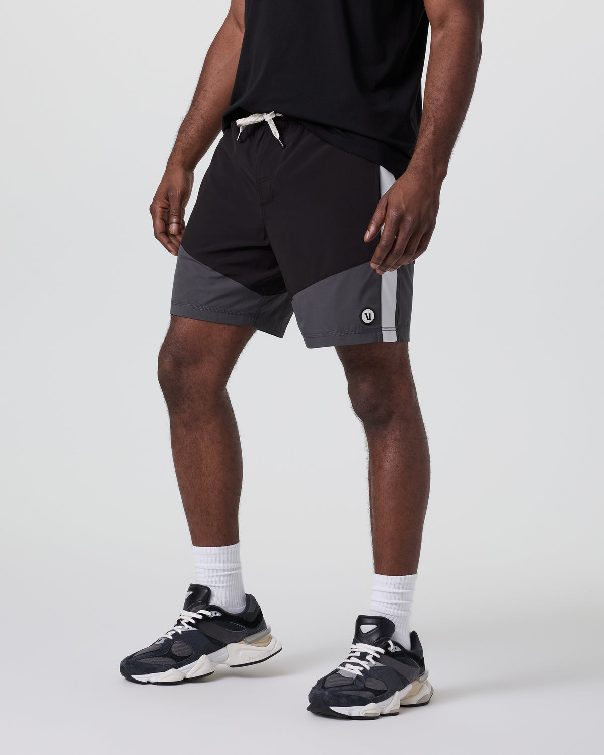 Men Vuori Kore Short X1 Lined Classic Fit 7" Black/Dark Pewter/Salt