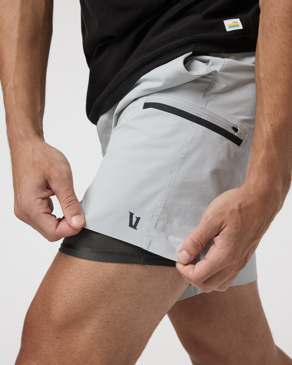 Men Vuori Grafton Short Lined Classic Fit 7" Sky Grey