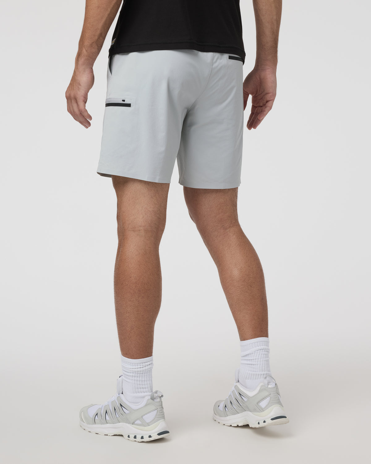 Men Vuori Grafton Short Lined Classic Fit 7" Sky Grey