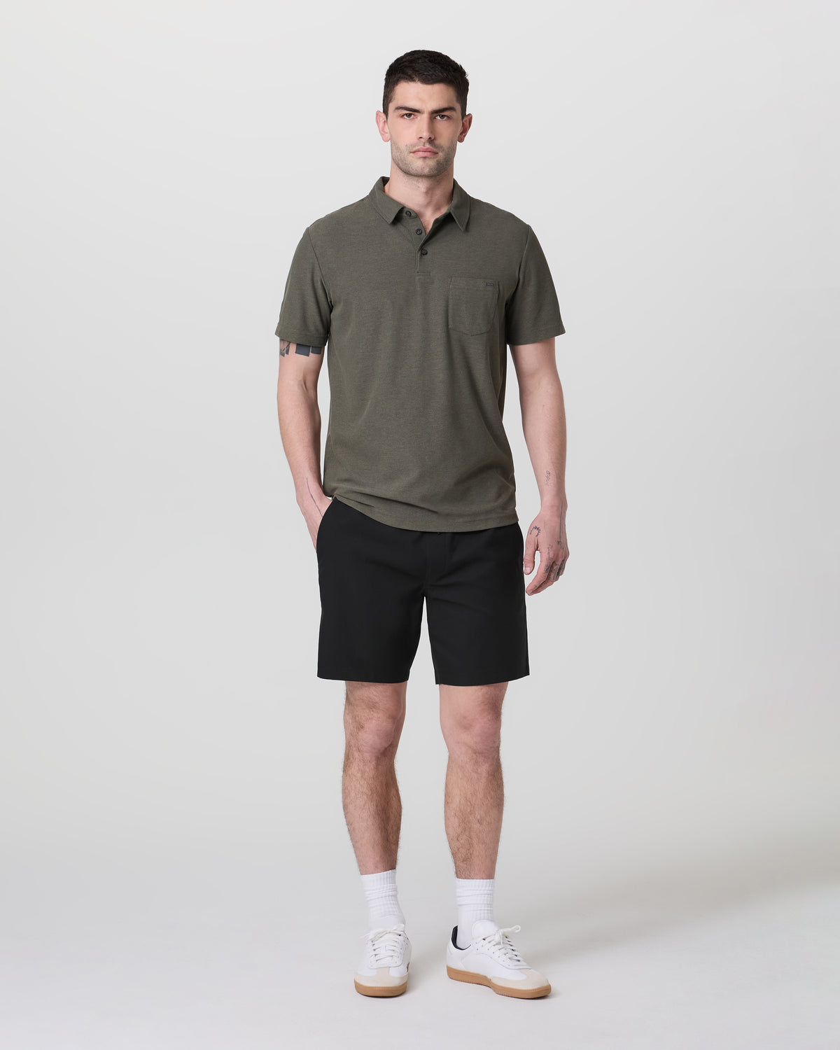 Men Vuori Cascade Crinkle Elastic Waist Short Classic Fit 8" Black