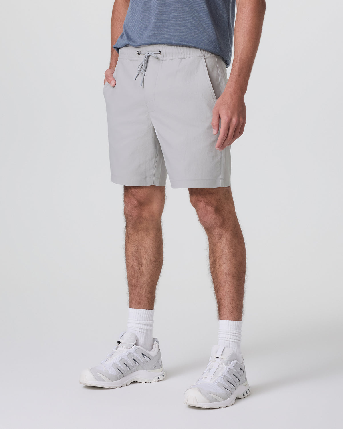 Men Vuori Cascade Crinkle Elastic Waist Short Classic Fit 8" Fog