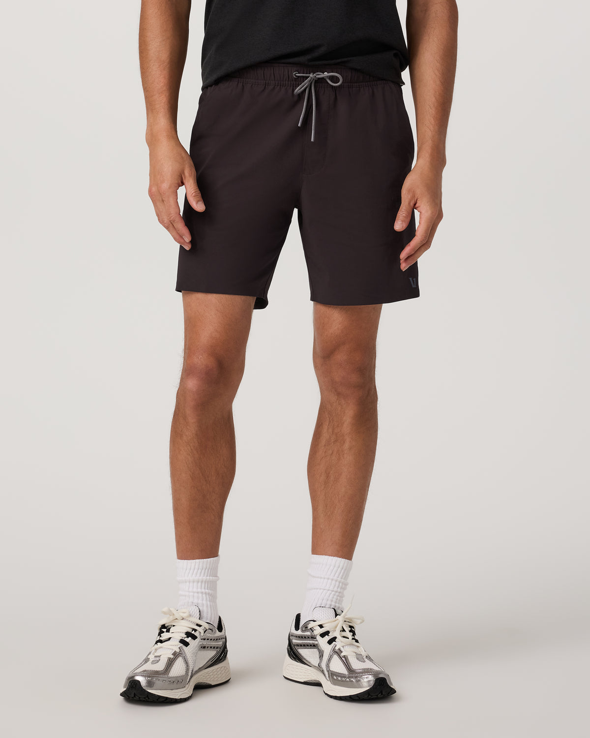 Men Vuori Grafton Short Unlined 7" Men's Raisin Training Shorts