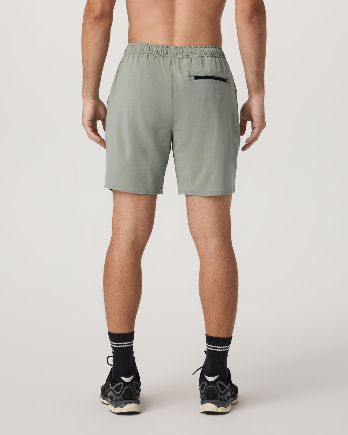 Men Vuori Elevate Kore Short Lined 7" Men's Agave Shorts