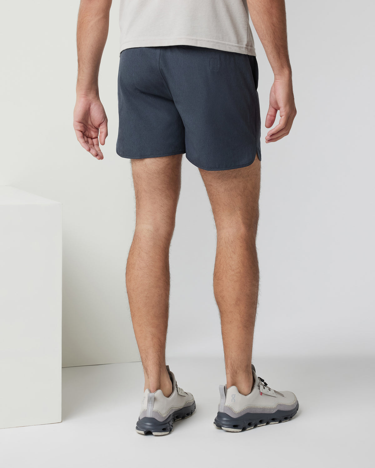Men Vuori Banks Short 5" Navy Linen Texture Athletic Shorts