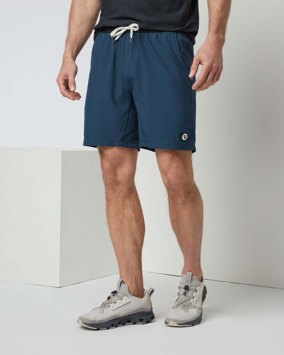 Men Vuori Kore Short Unlined 7" Indigo