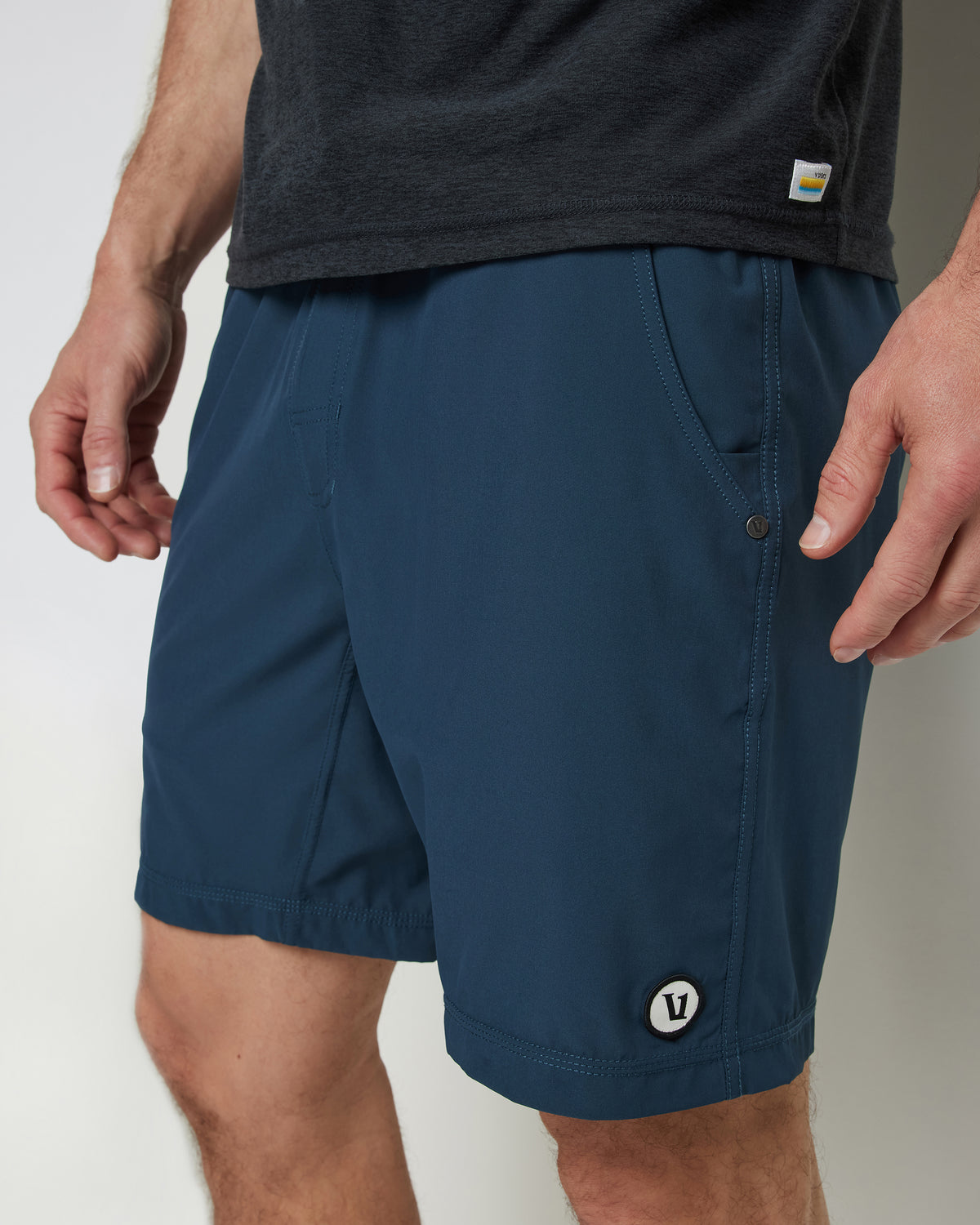 Men Vuori Kore Short Unlined 7" Indigo