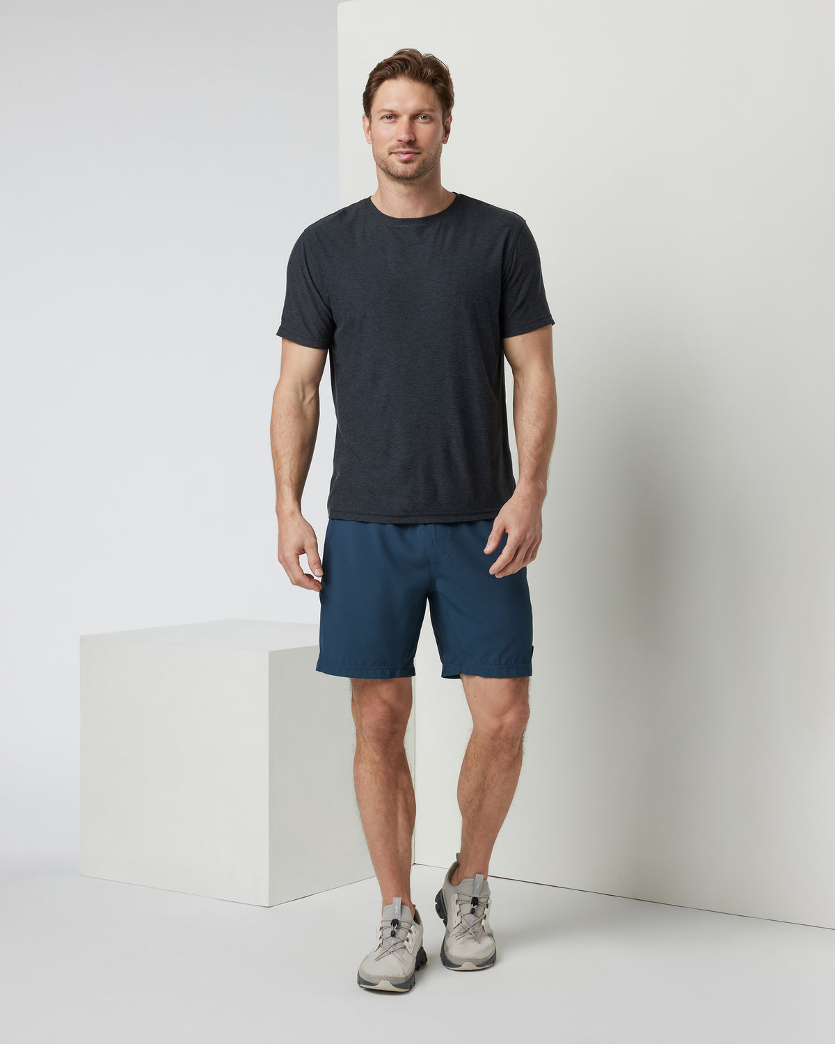 Men Vuori Kore Short Unlined 7" Indigo