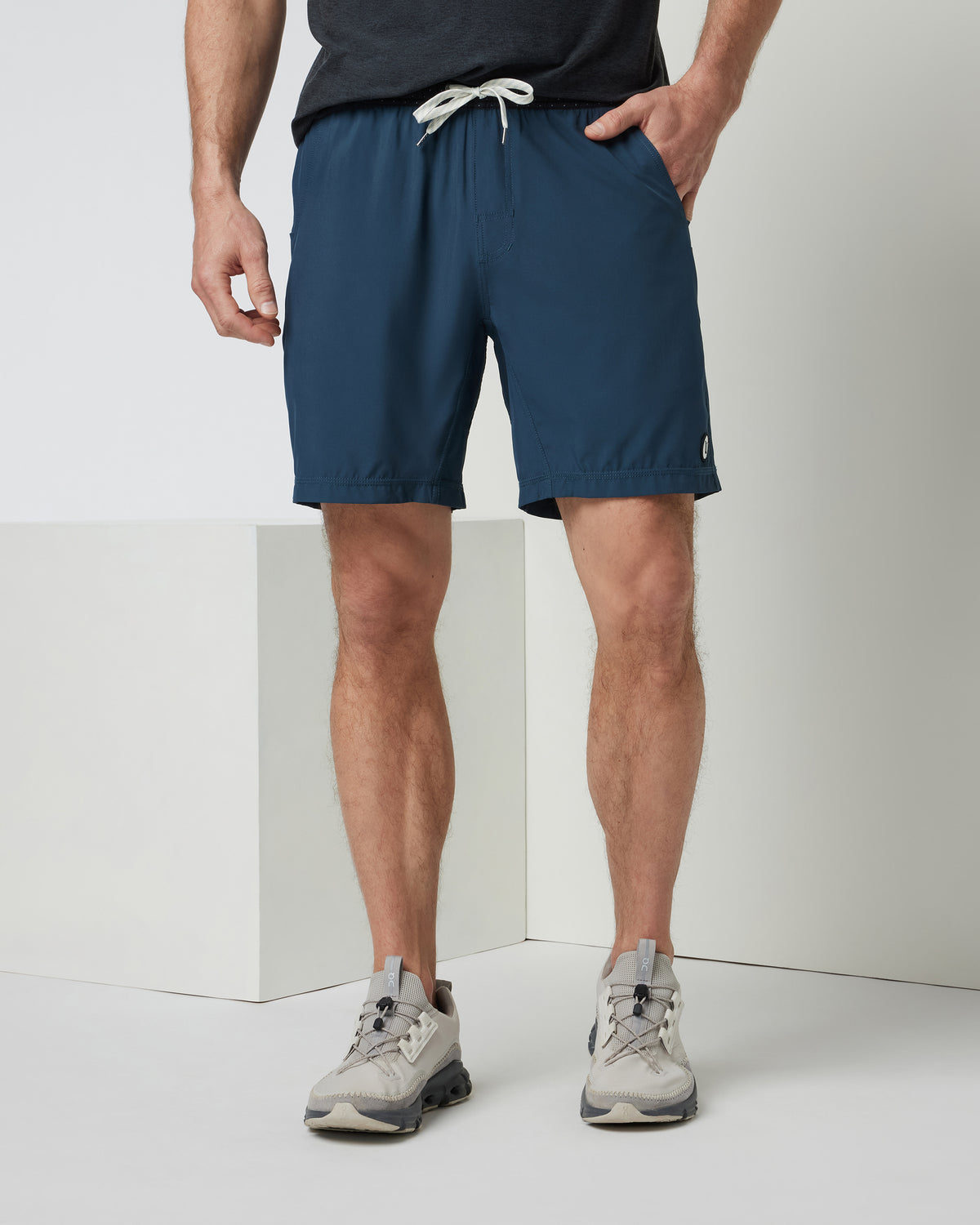 Men Vuori Kore Short Unlined 7" Indigo